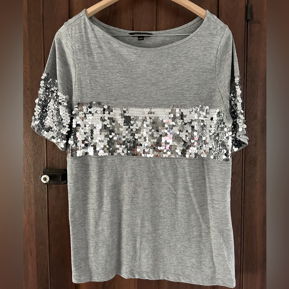 Banana Republic Sequin Tee Size Medium